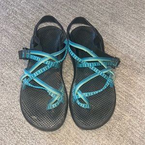 Women’s size 8 chacos